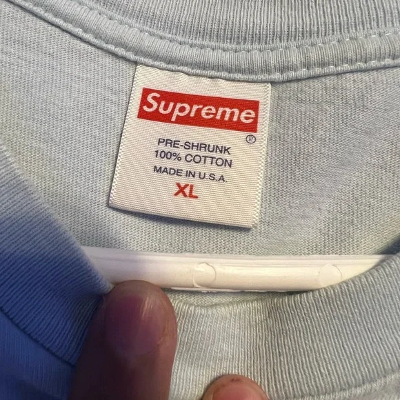 Supreme t shirt - Picture 3 of 3